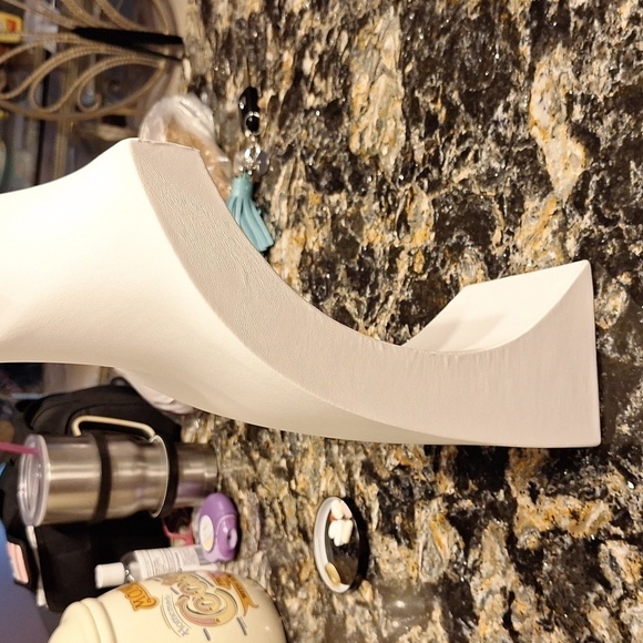 Jewelry display.  NEW - Picture 3 of 3